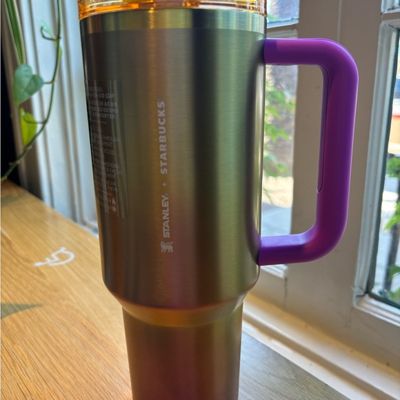 Stanley x Starbucks Limited Edition 40 oz Purple and Gold Chrome 5/7 Release - Picture 3 of 5